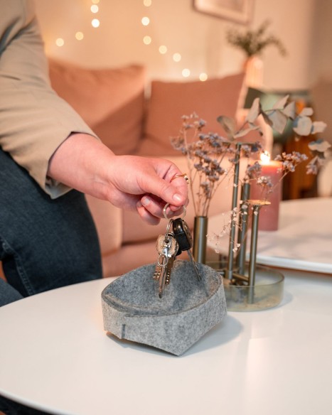 Cesta vaciabolsillos BIRU